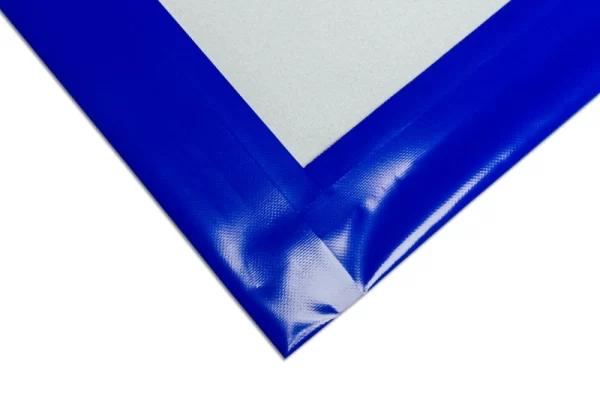 Transparente_Plane_nach_Maß_Saum_BlauRAL5002